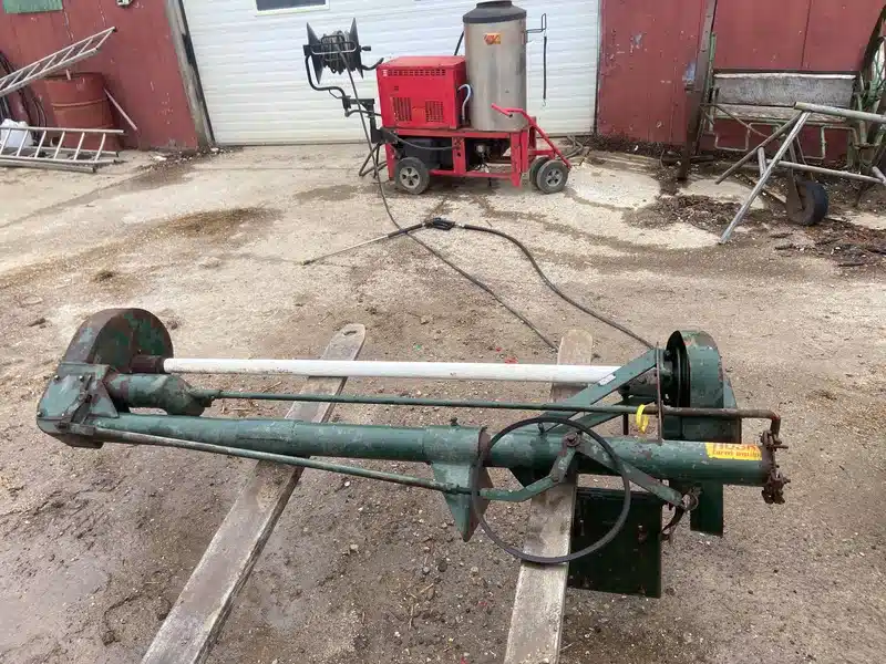Gallery image 1 for Husky 3.5" x 5' Manure Pump