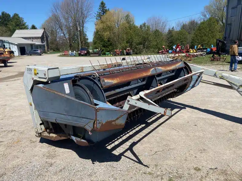 Photo de la Galerie 2 pour New Idea 5109 Faucheuse-conditionneuse