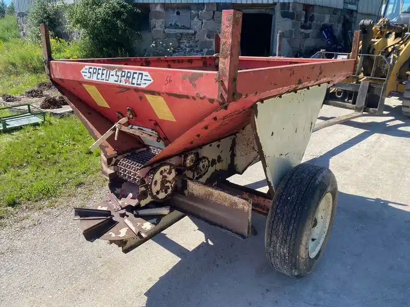 Photo de la Galerie 1 pour Lilliston Speed-Spred épandeur à engrais
