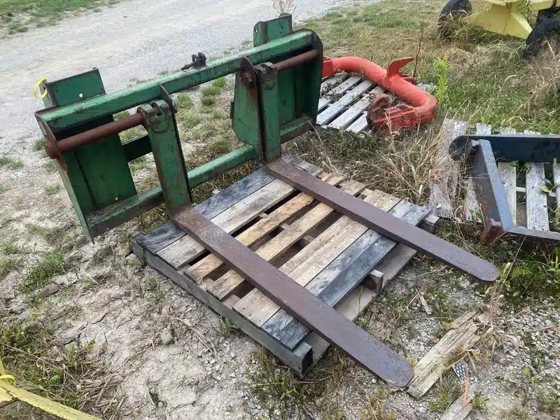 Photo de la Galerie 1 pour John Deere Quick Attach Fourche à palette