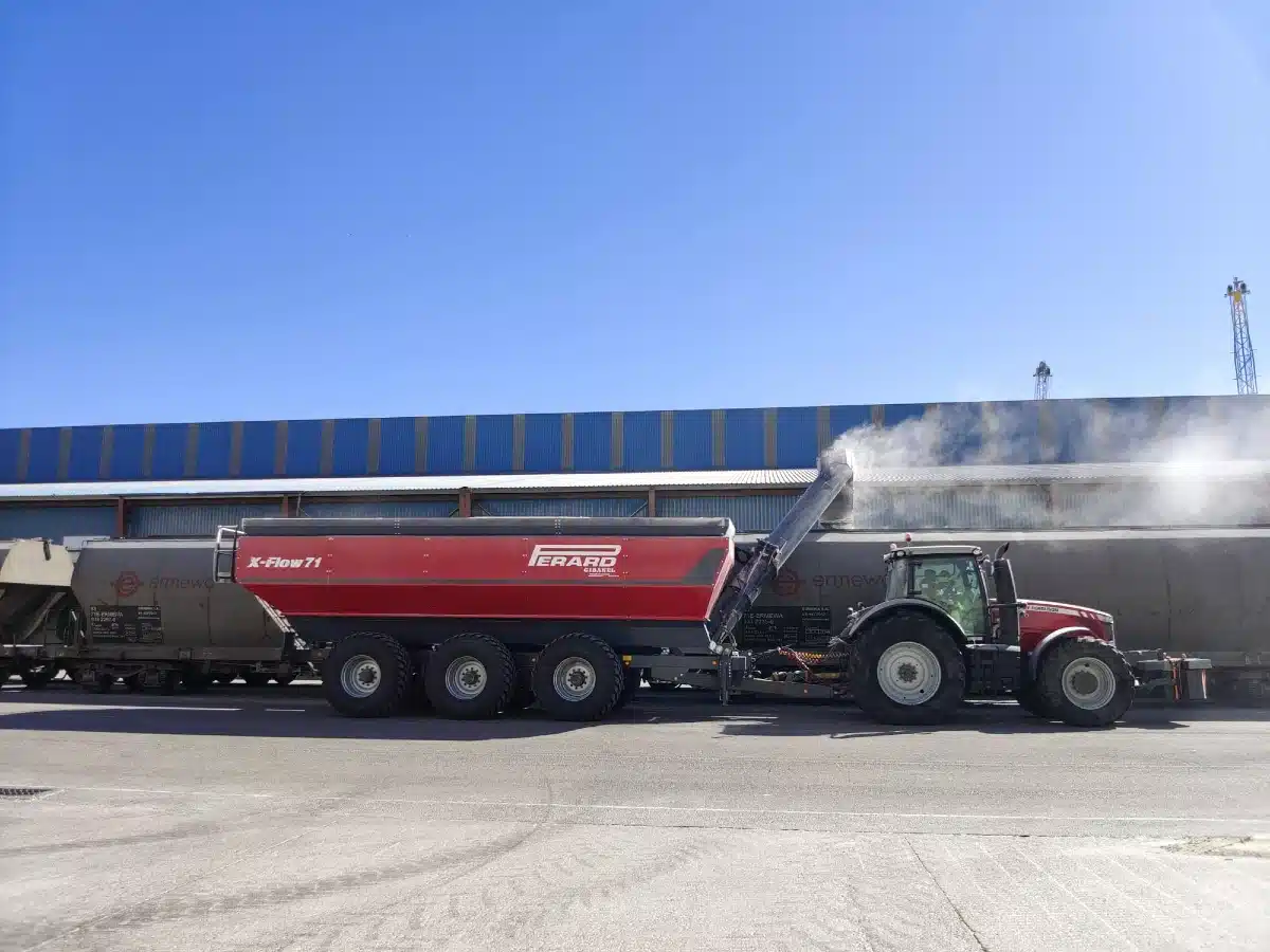 Gallery image 2 for New 2025 Perard X-FLOW 71 Grain Cart