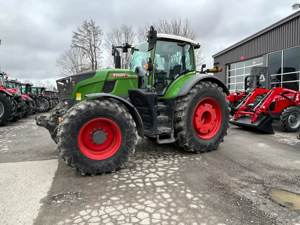 Gallery image 2 for Used 2023 Fendt 720 VARIO Tractor