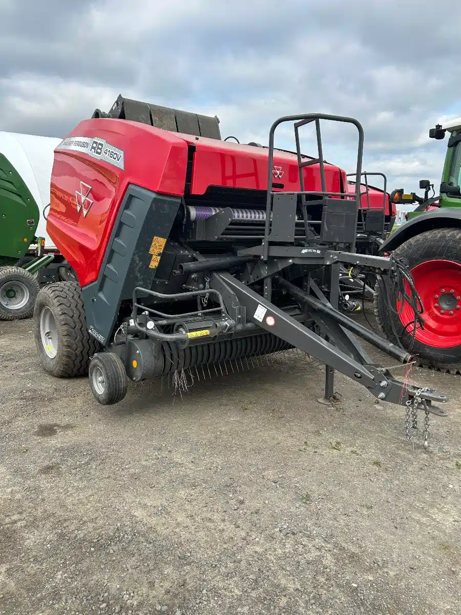 Gallery image 2 for Used 2023 Massey Ferguson RB 4160V Round Baler