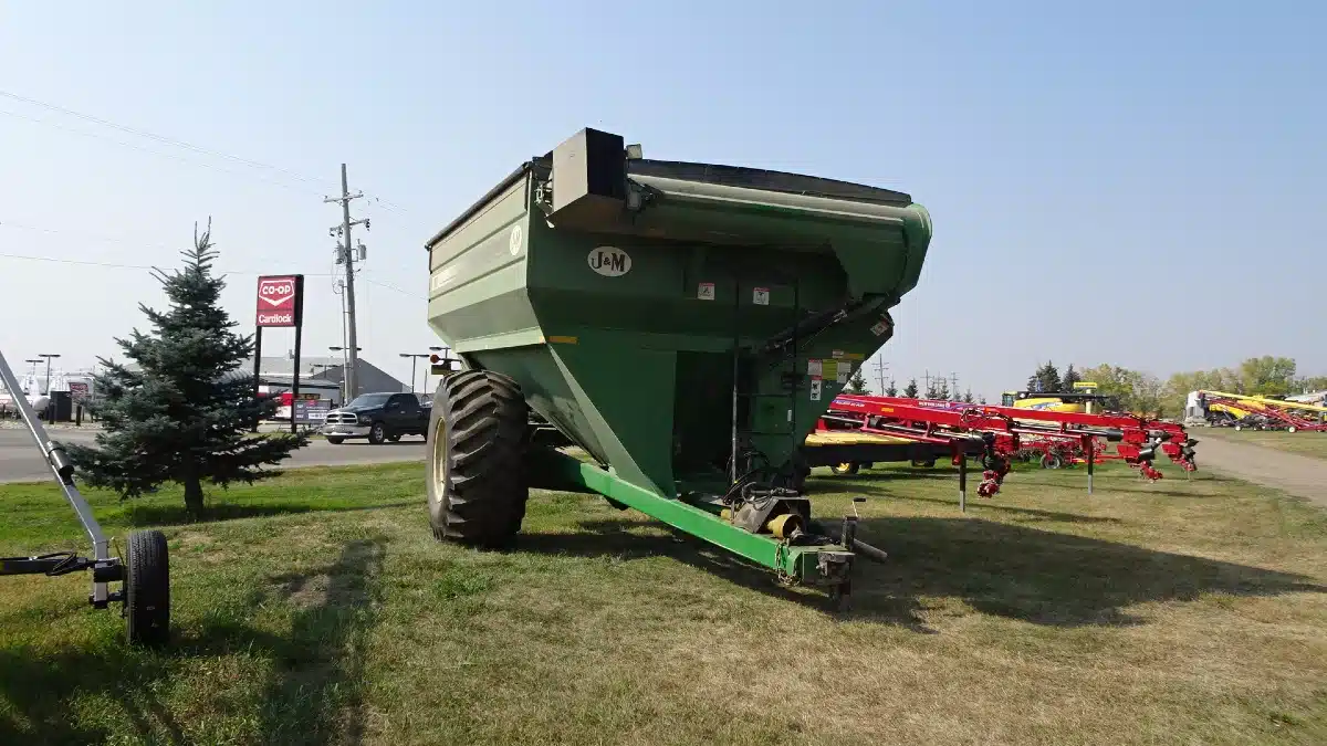Gallery image 2 for Used 2012 J&M 875 Grain Cart