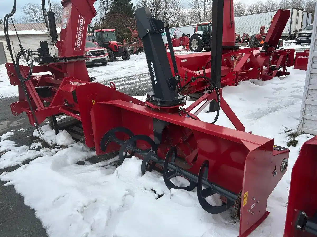 New 2024 Snowmax SNX72 Snow Blower