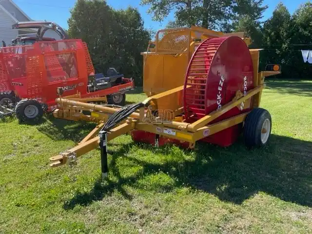 Gallery image 2 for New 2023 Haybuster 3106 ROCK-EZE Rock Picker