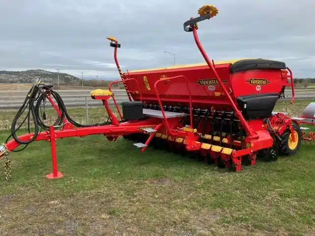 Gallery image 1 for New 2024 Väderstad RD400C Seeder