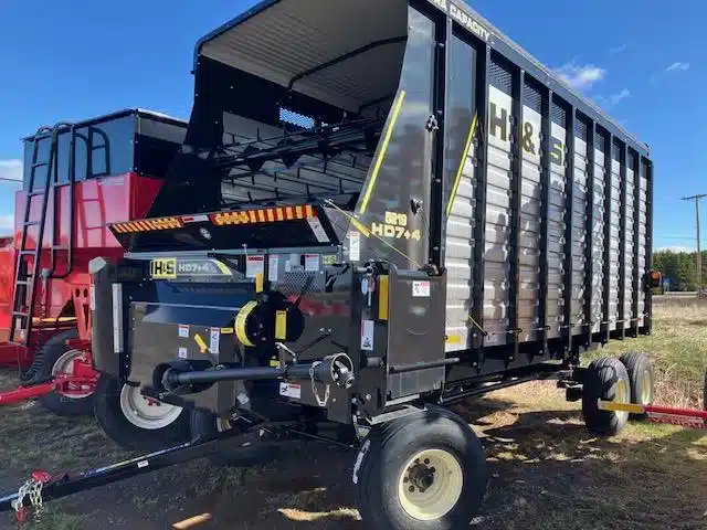 Gallery image 1 for New 2024 H&S 5219 HD Forage Box