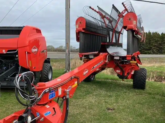 Gallery image 1 for New 2023 Kuhn MM701 Rake