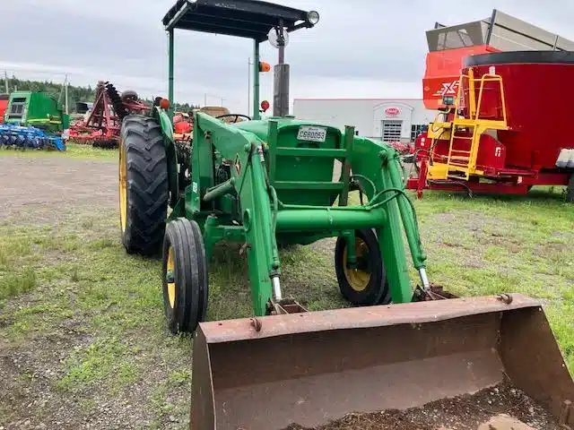 Gallery image 2 for Used 1974 John Deere 1830 Tractor