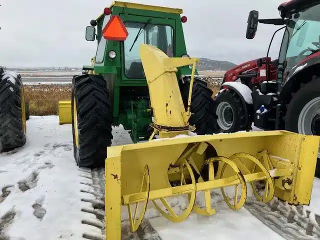 Gallery image 2 for Used 1973 John Deere 2120 Tractor