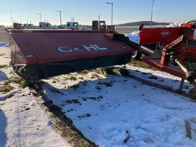 Used 1998 Gehl 2365 Mower Conditioner