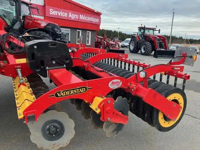 Photo de la Galerie 2 pour 2022 Väderstad CARRIER CR400 Disque Rotatif à Grande Vitesse