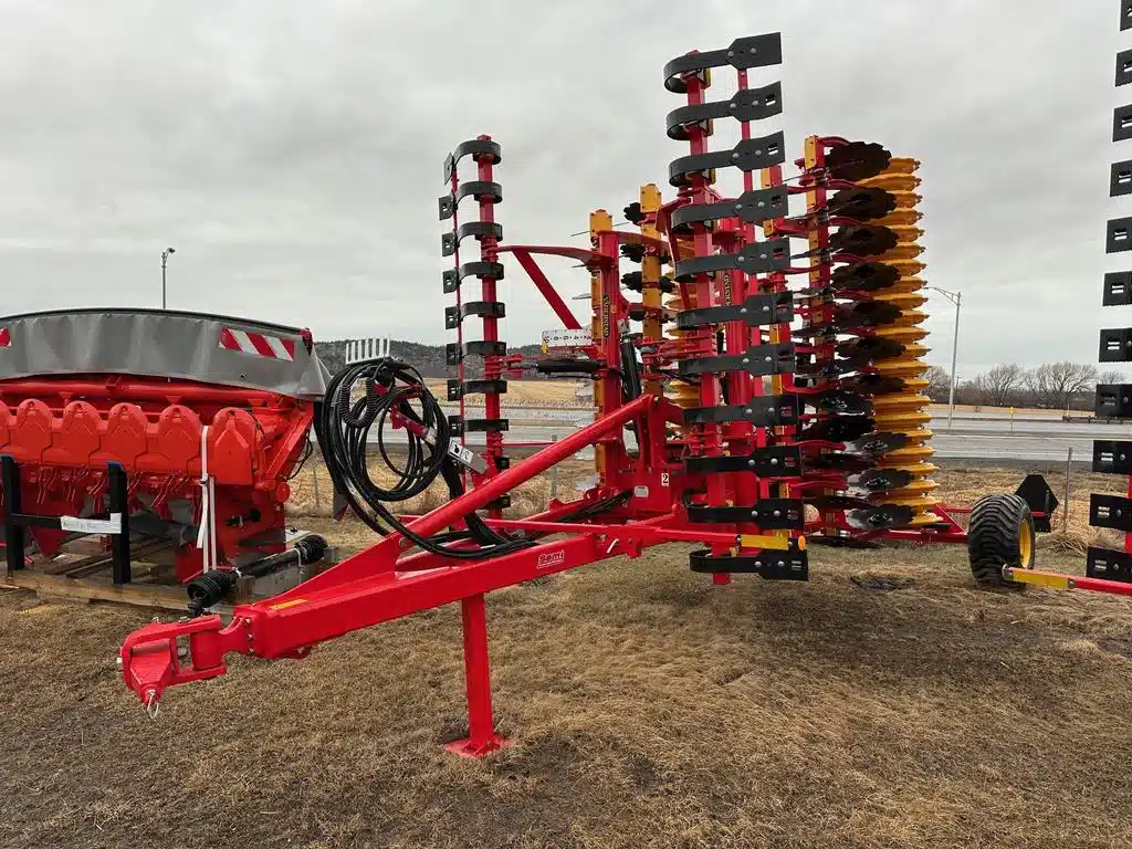 Photo de la Galerie 1 pour 2026 Väderstad Carrier XT 525 Disque Rotatif à Grande Vitesse
