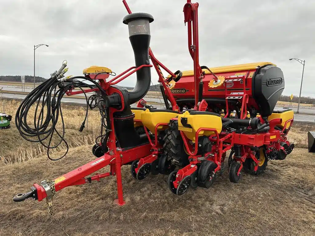 Photo de la Galerie 1 pour 2026 Väderstad TEMPO F Planteur