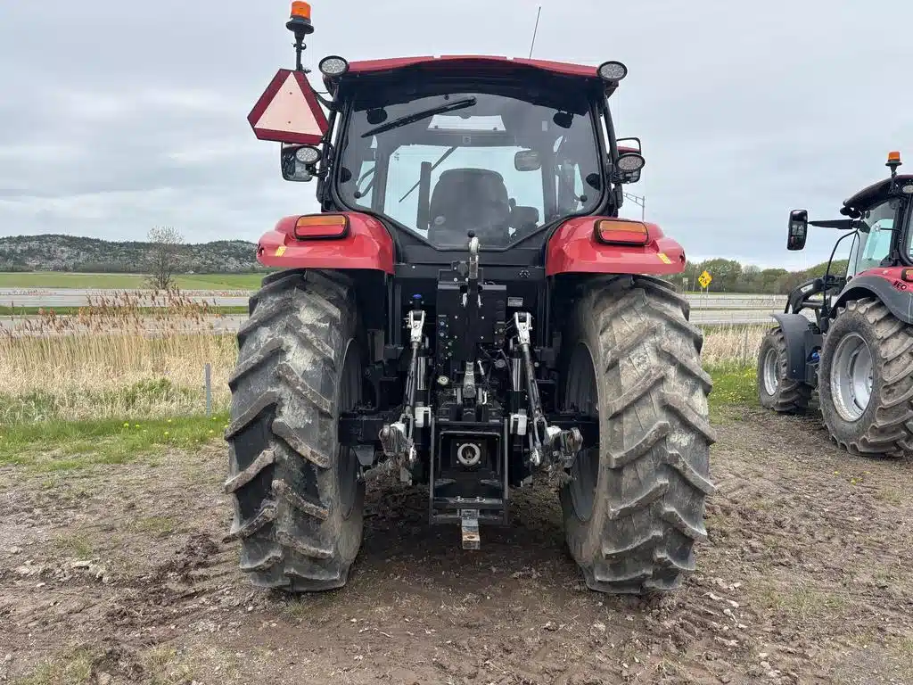 Gallery image 2 for 2022 Case IH MAXXUM 115 Tractor