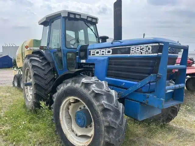 Gallery image 2 for 1993 Ford 8830 Tractor