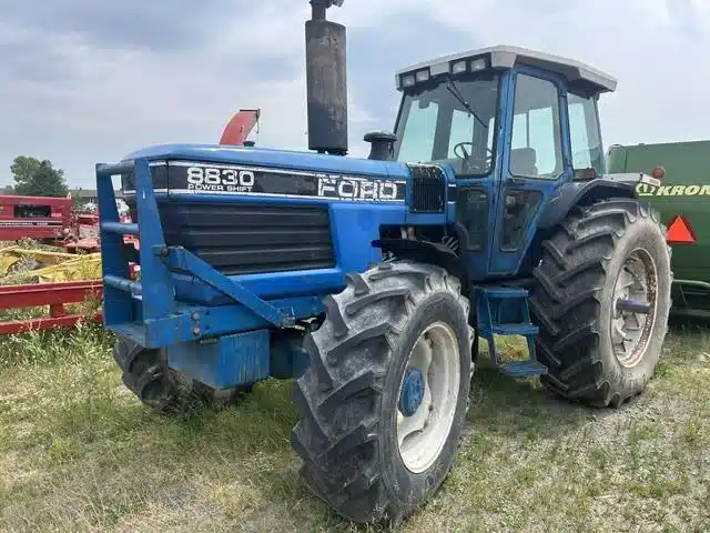 Gallery image 1 for 1993 Ford 8830 Tractor