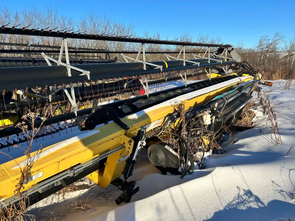 Gallery image 2 for Used New Holland 94C Header - Draper