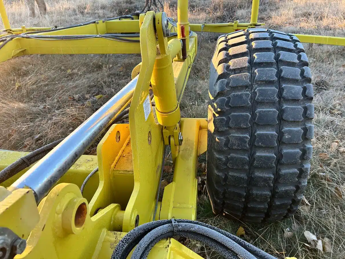 Gallery image 2 for Used 2013 Degelman SM7000 Harrow