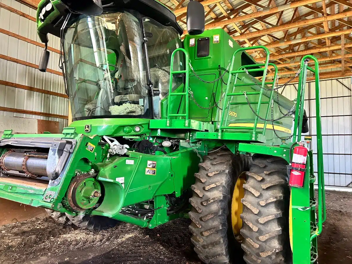 Gallery image 1 for 2012 John Deere S670 Combine