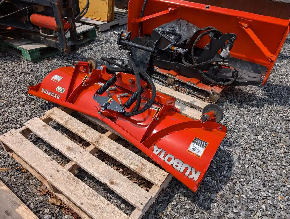 Gallery image 1 for Used 2021 Kubota BX2812A Scraper
