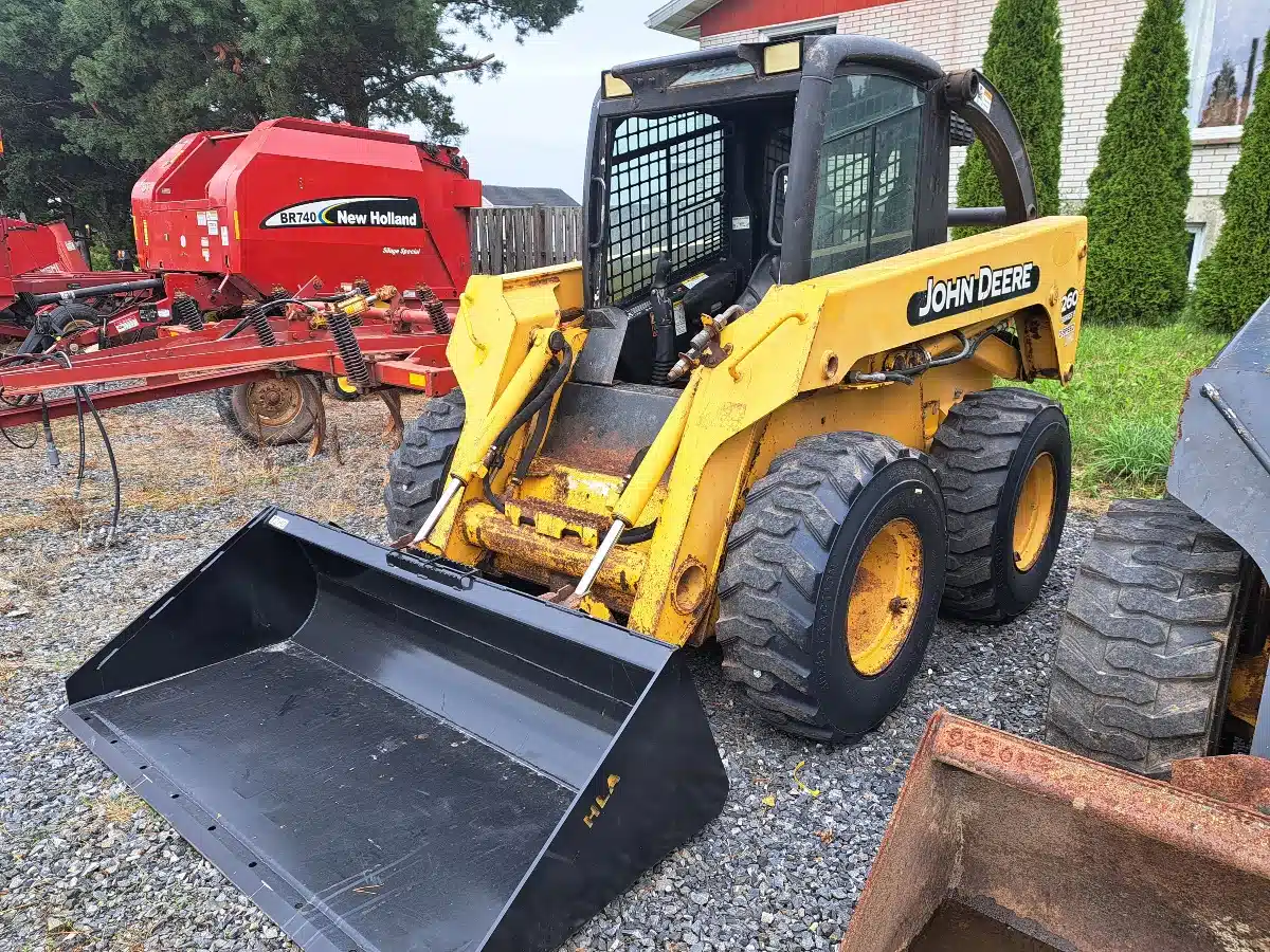 Gallery image 1 for Used 2004 John Deere 260 Skid Steer