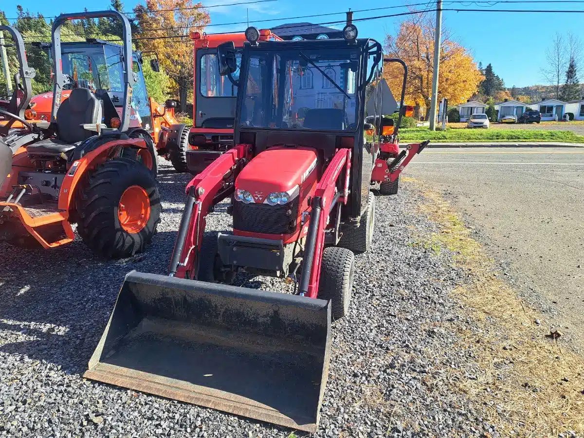 Gallery image 2 for Used 2015 Massey Ferguson GC1705 Tractor