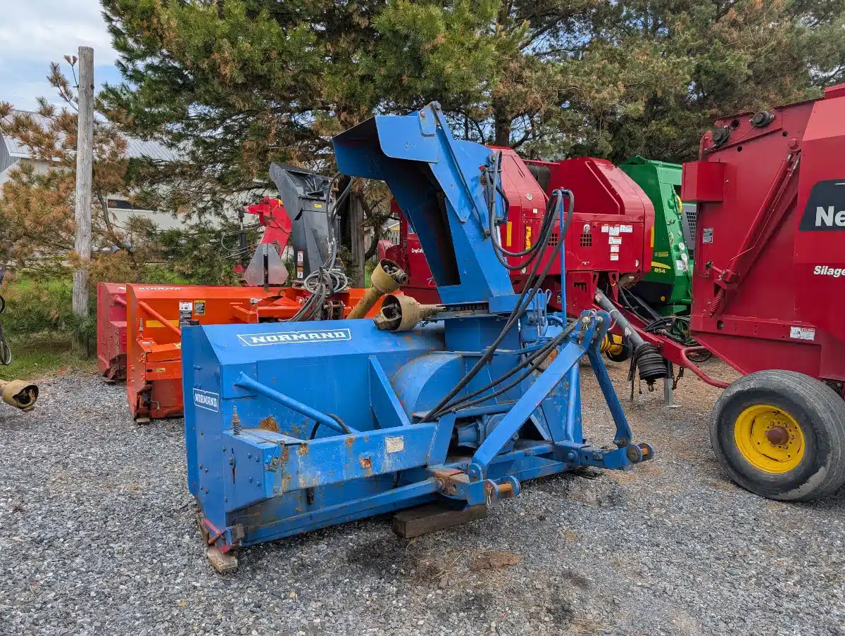 Gallery image 2 for Used 2015 Normand N-92 Snow Blower