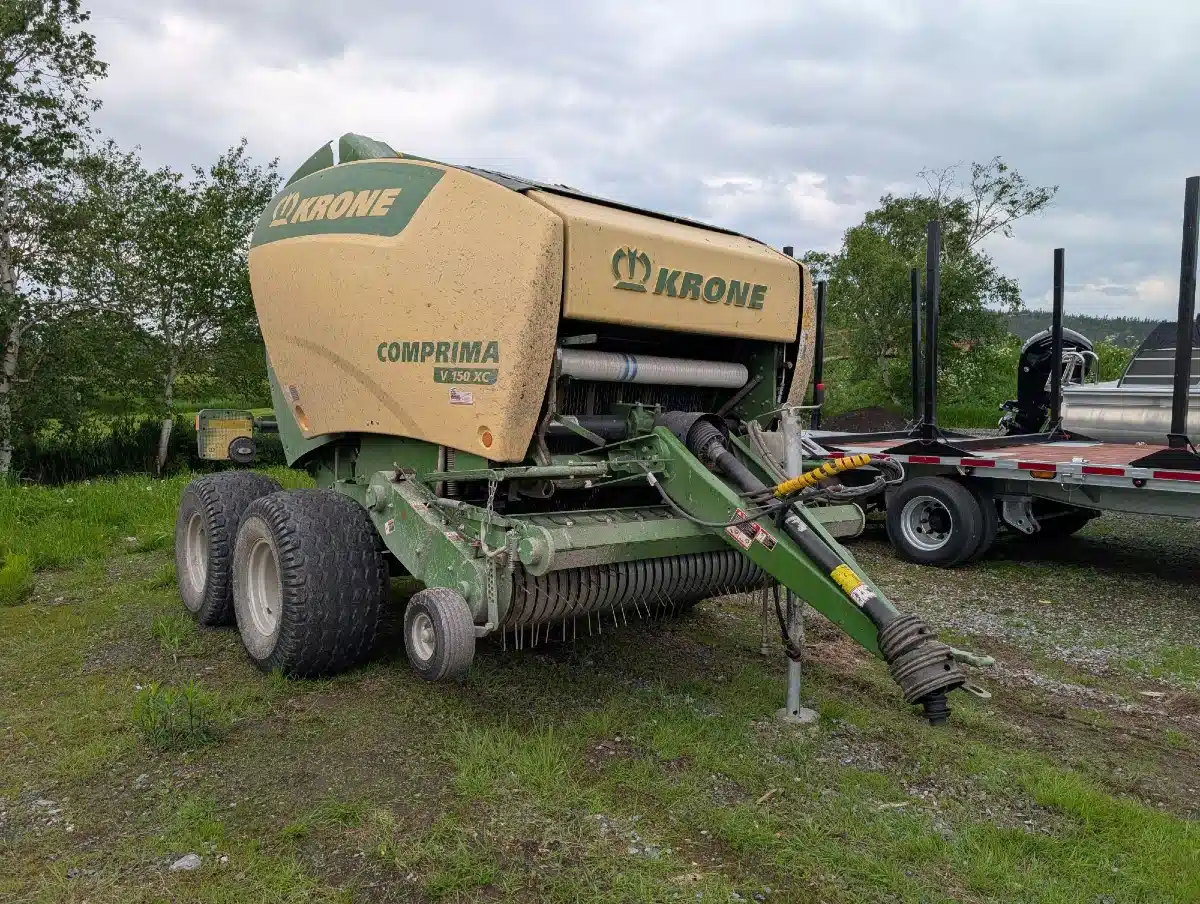 Gallery image 1 for Used 2018 Krone V 150 XCT Round Baler