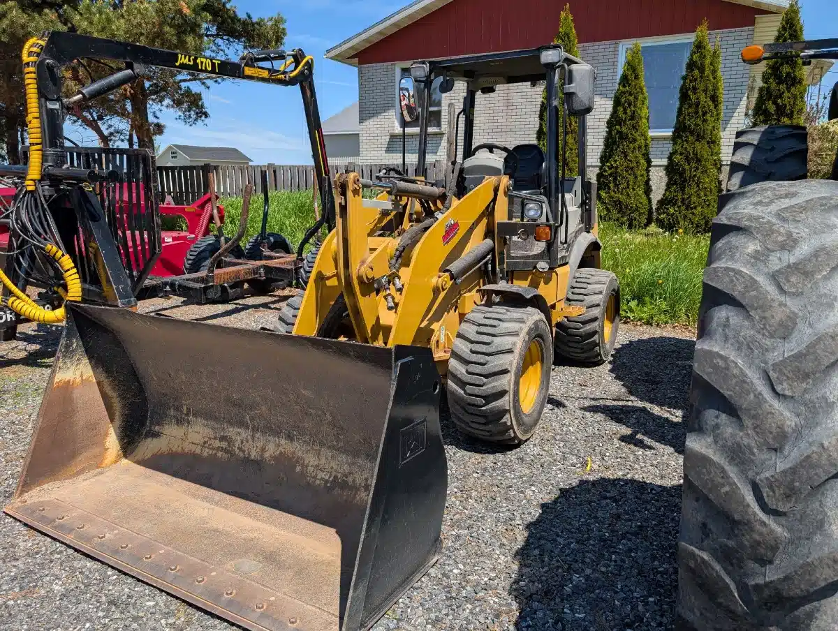 Gallery image 1 for Used 2019 Caterpillar 903D Wheel Loader