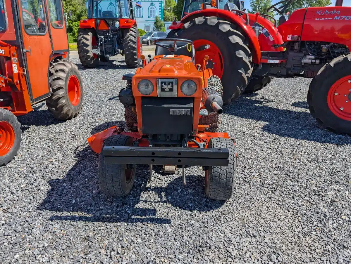 Gallery image 2 for Used 1984 Kubota B6100 Tractor