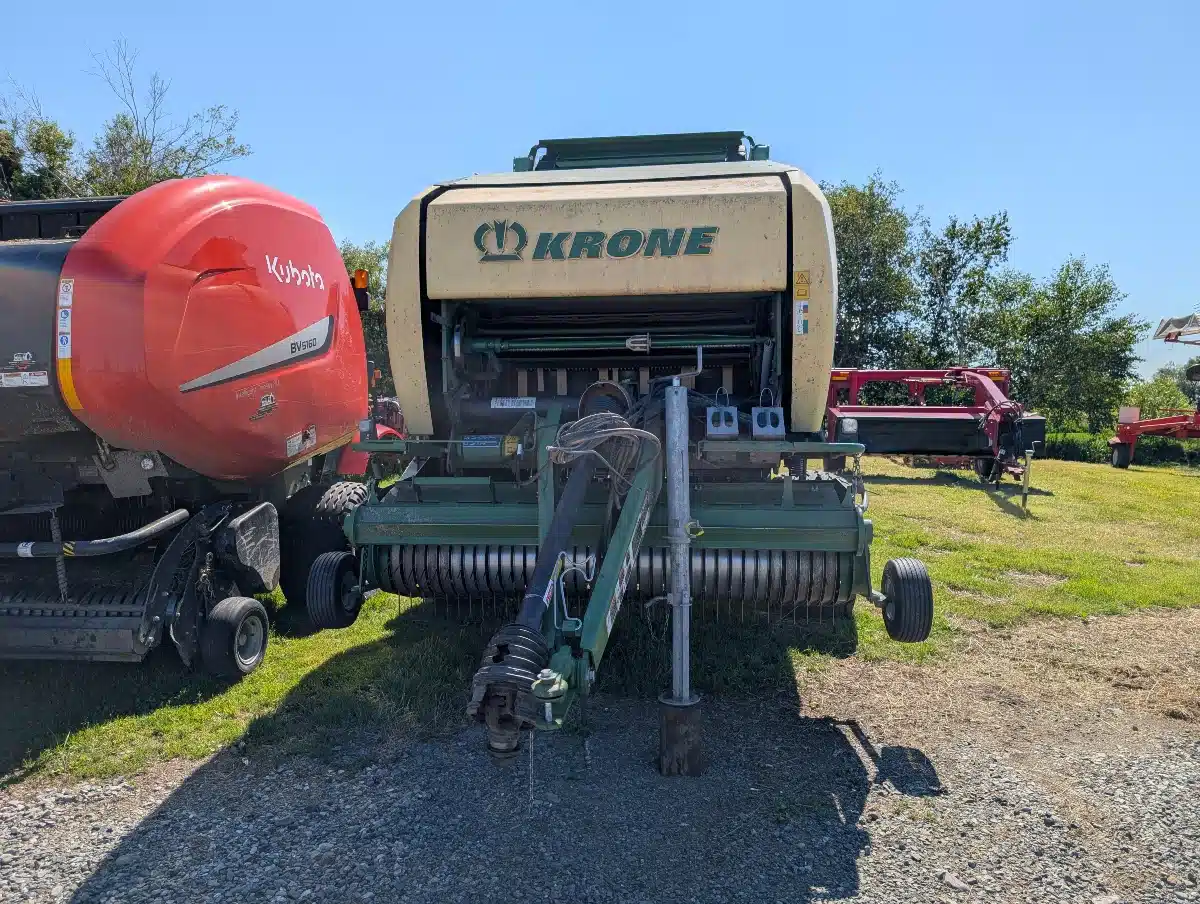 Gallery image 2 for Used 2018 Krone COMPRIMA F155 XC Round Baler