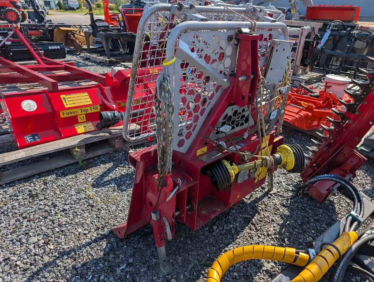 Gallery image 1 for Used 2015 Tajfun EGV 35 A Forestry Winch