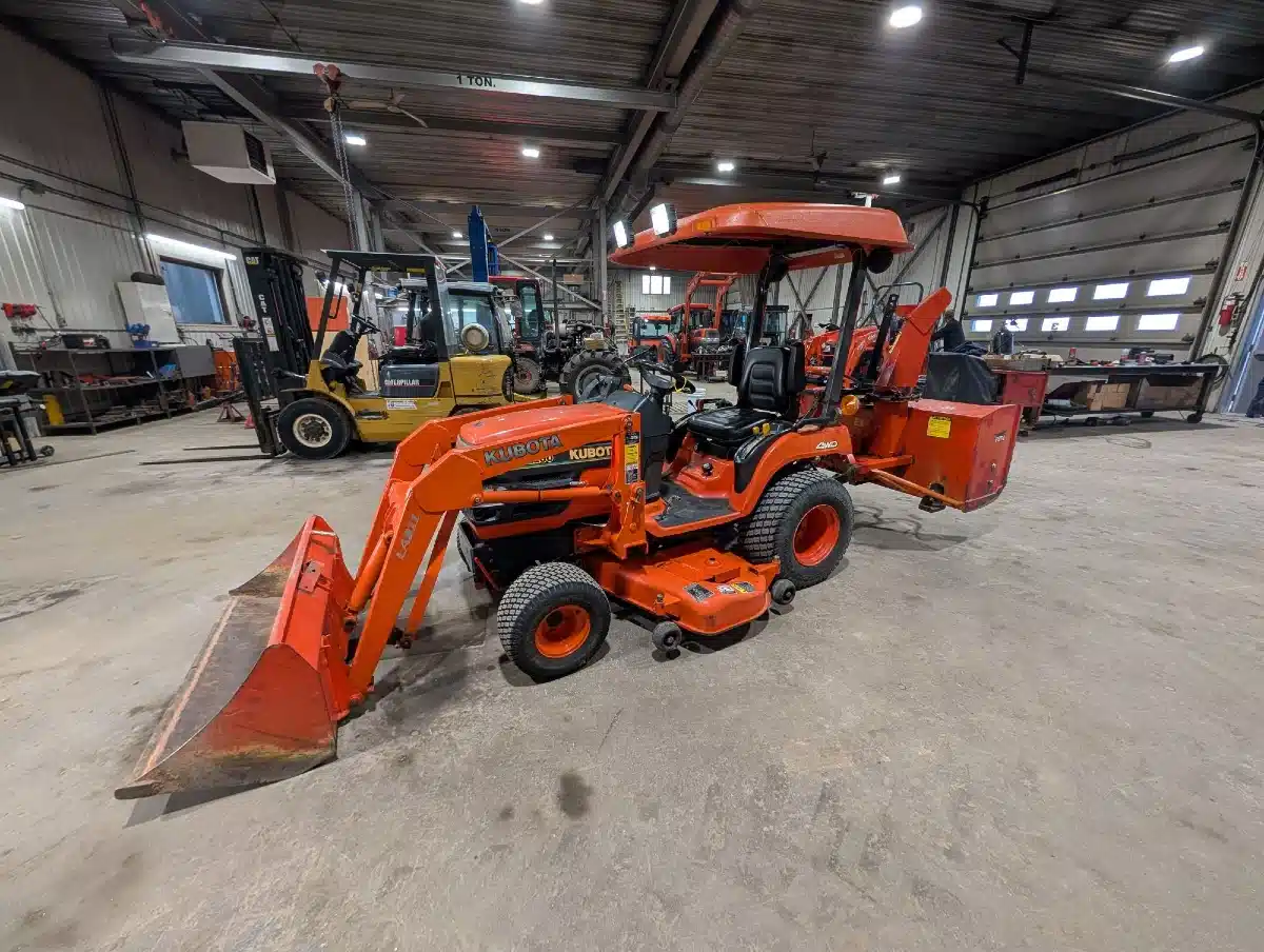 Used 2002 Kubota BX2200 Tractor