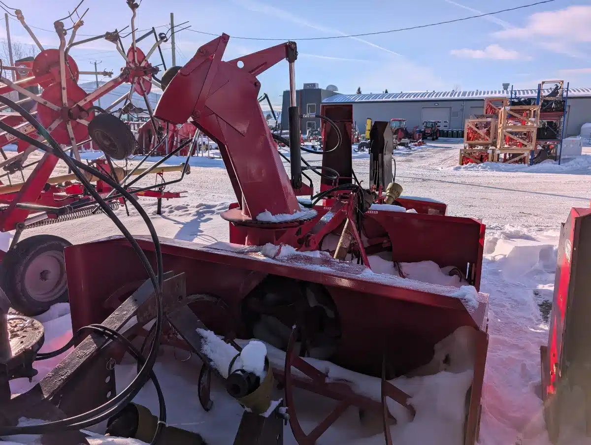 Used 2015 Pronovost P800TCR Snow Blower