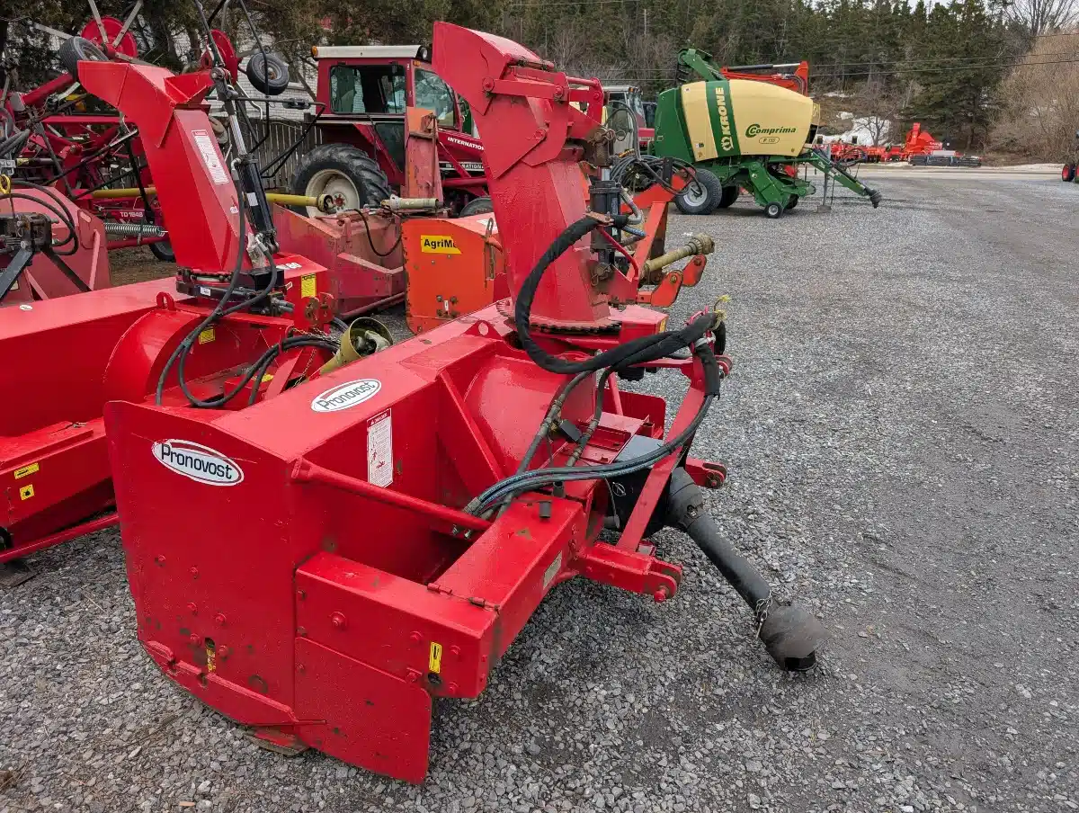 Photo de la Galerie 1 pour 2015 Pronovost P-720-80 Souffleur à neige