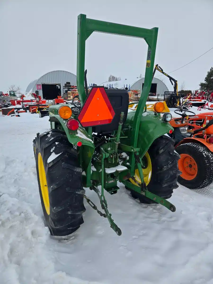 Gallery image 2 for 1985 John Deere 850 Tractor