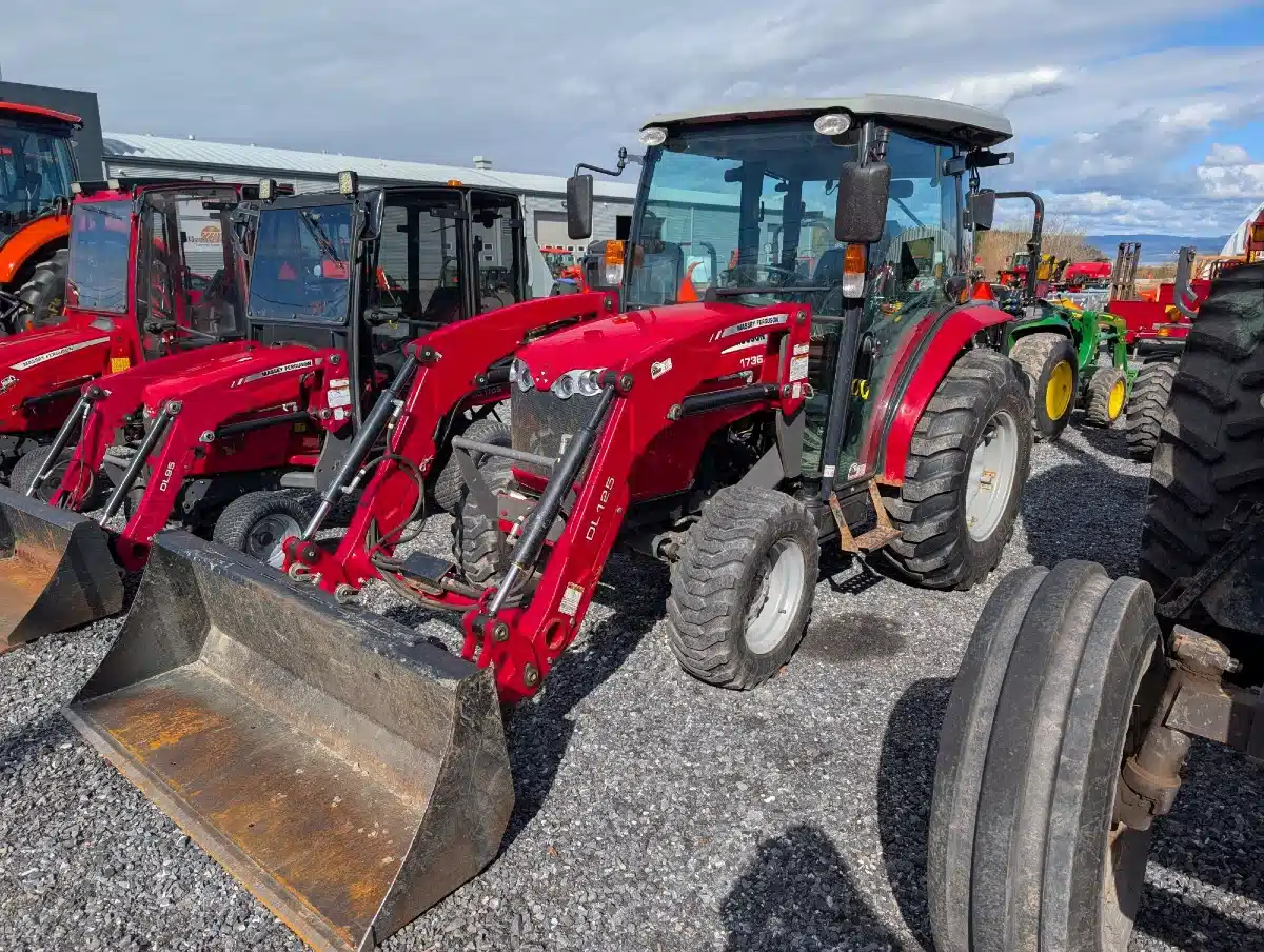Photo de la Galerie 1 pour 2015 Massey Ferguson 1736H