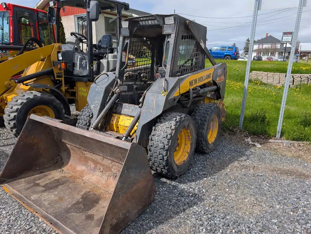 Photo de la Galerie 2 pour 2007 New Holland L140 Chargeur sur roues