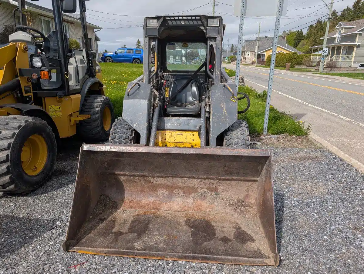 Photo de la Galerie 1 pour 2007 New Holland L140 Chargeur sur roues
