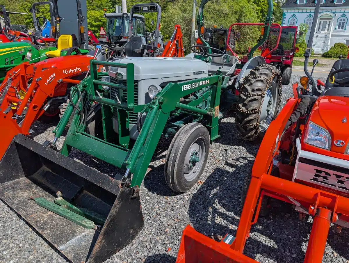 Photo de la Galerie 1 pour 1956 Massey Ferguson F35 Tracteur