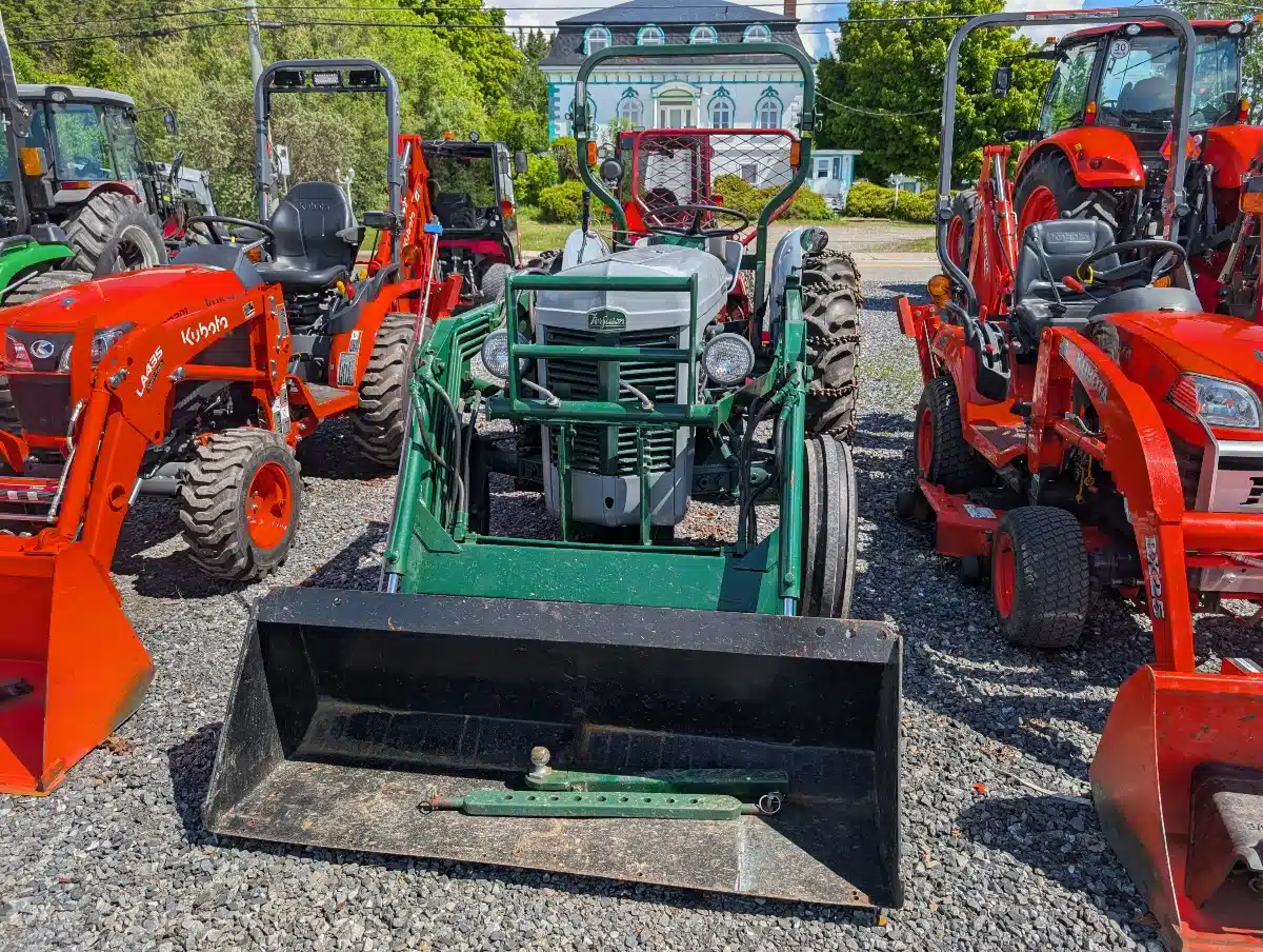 Photo de la Galerie 2 pour 1956 Massey Ferguson F35 Tracteur