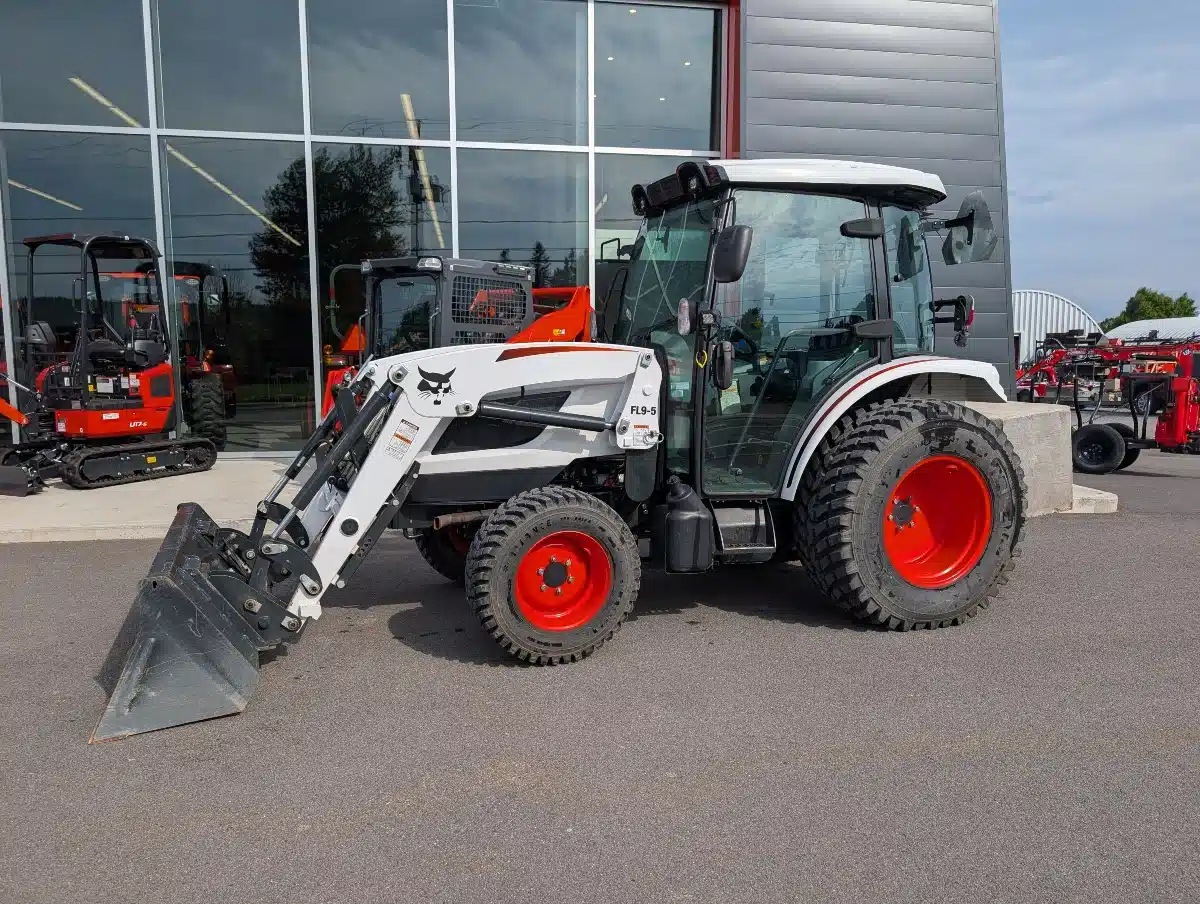 Gallery image 2 for 2023 Bobcat CT5558 Tractor