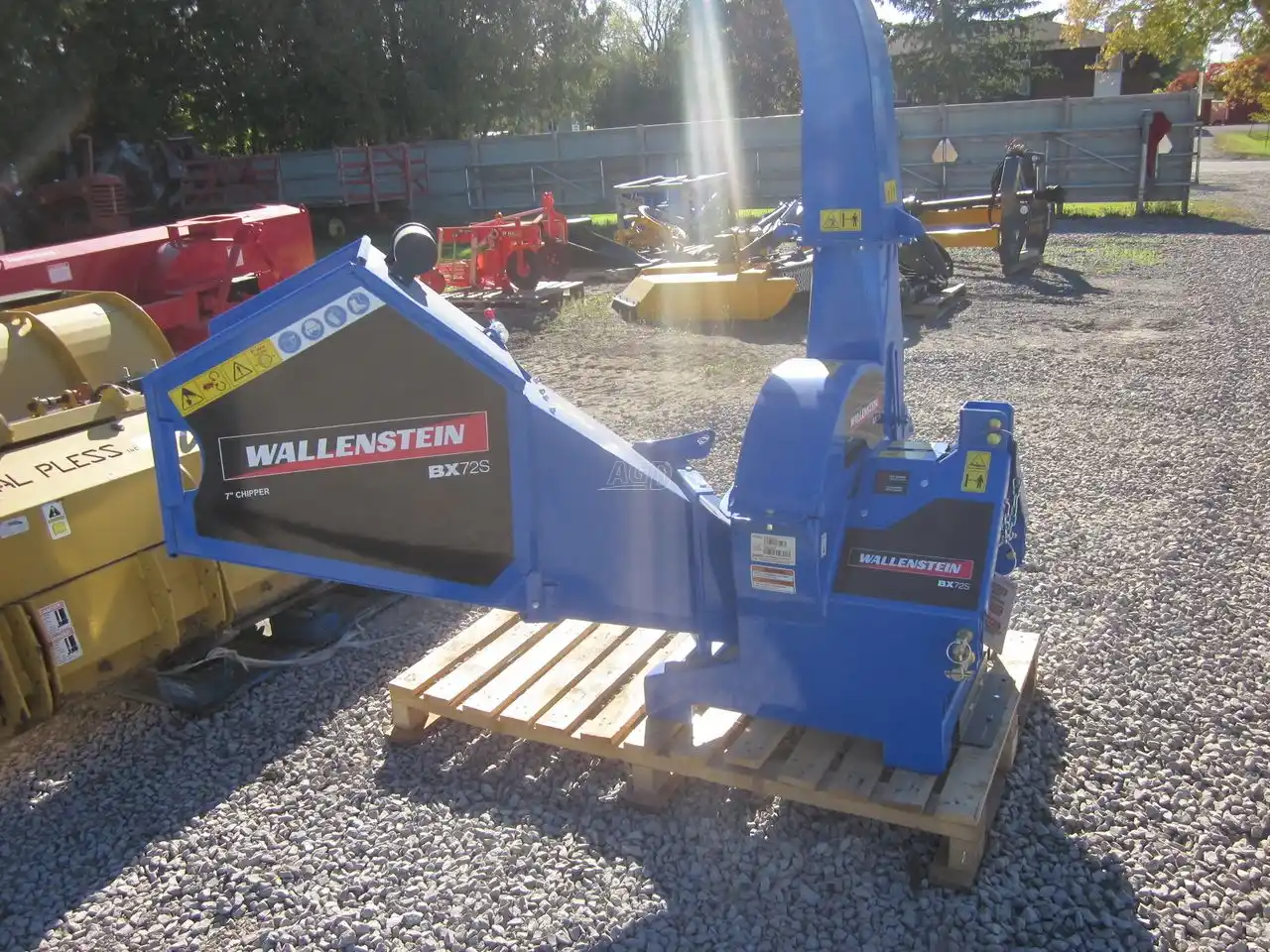 Gallery image 2 for Used 2021 Normand E72-240 Snow Blower