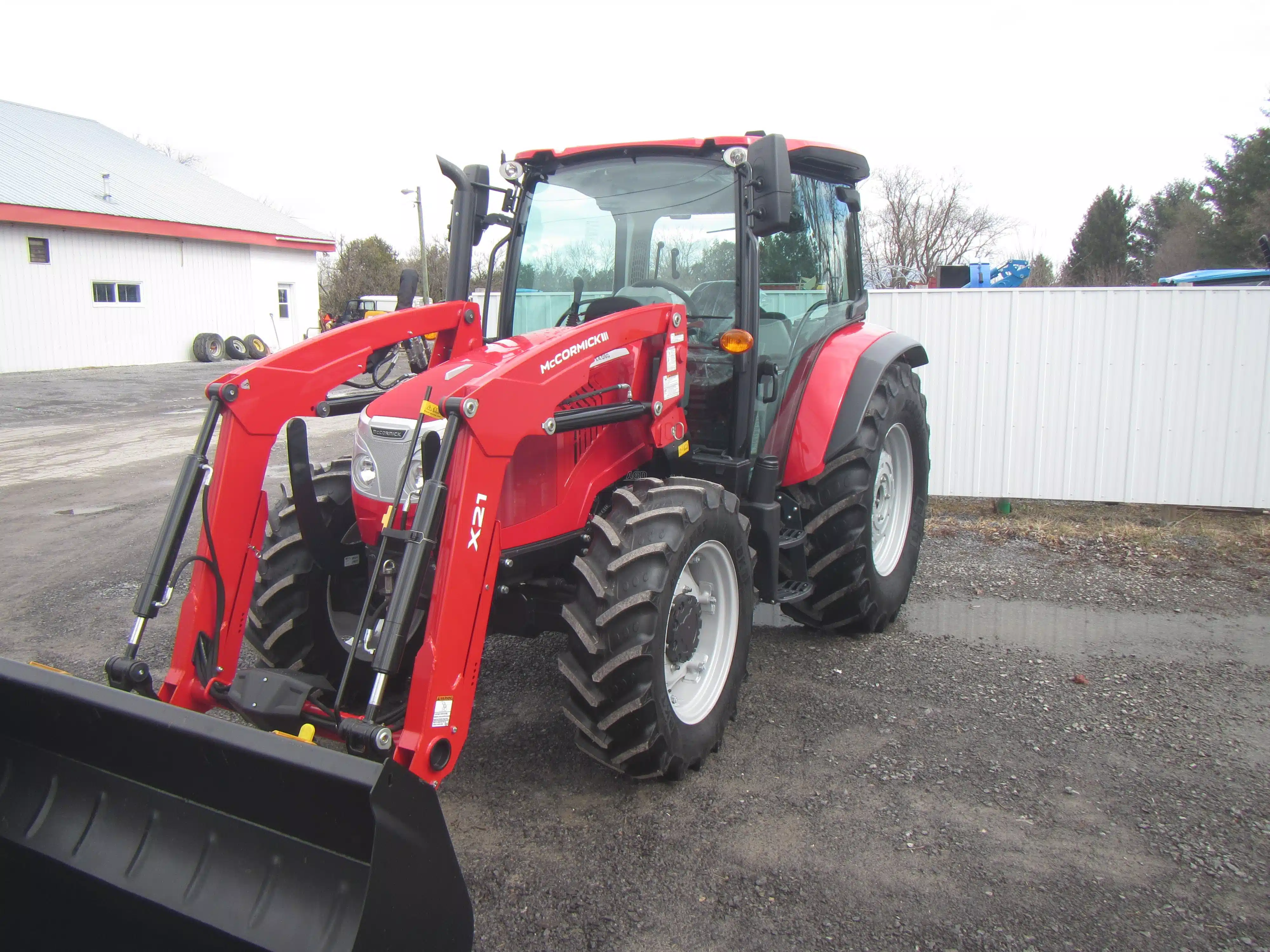 Gallery image 2 for New 2024 McCormick X4.80 Tractor