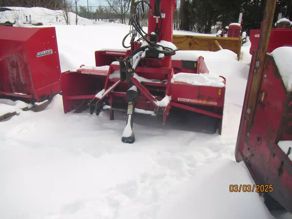 Gallery image 1 for 2022 Normand N92-280HYB Snow Blower