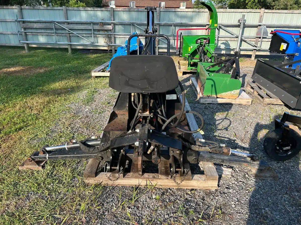 Gallery image 2 for Used Wallenstein GX900 Backhoe Attachment