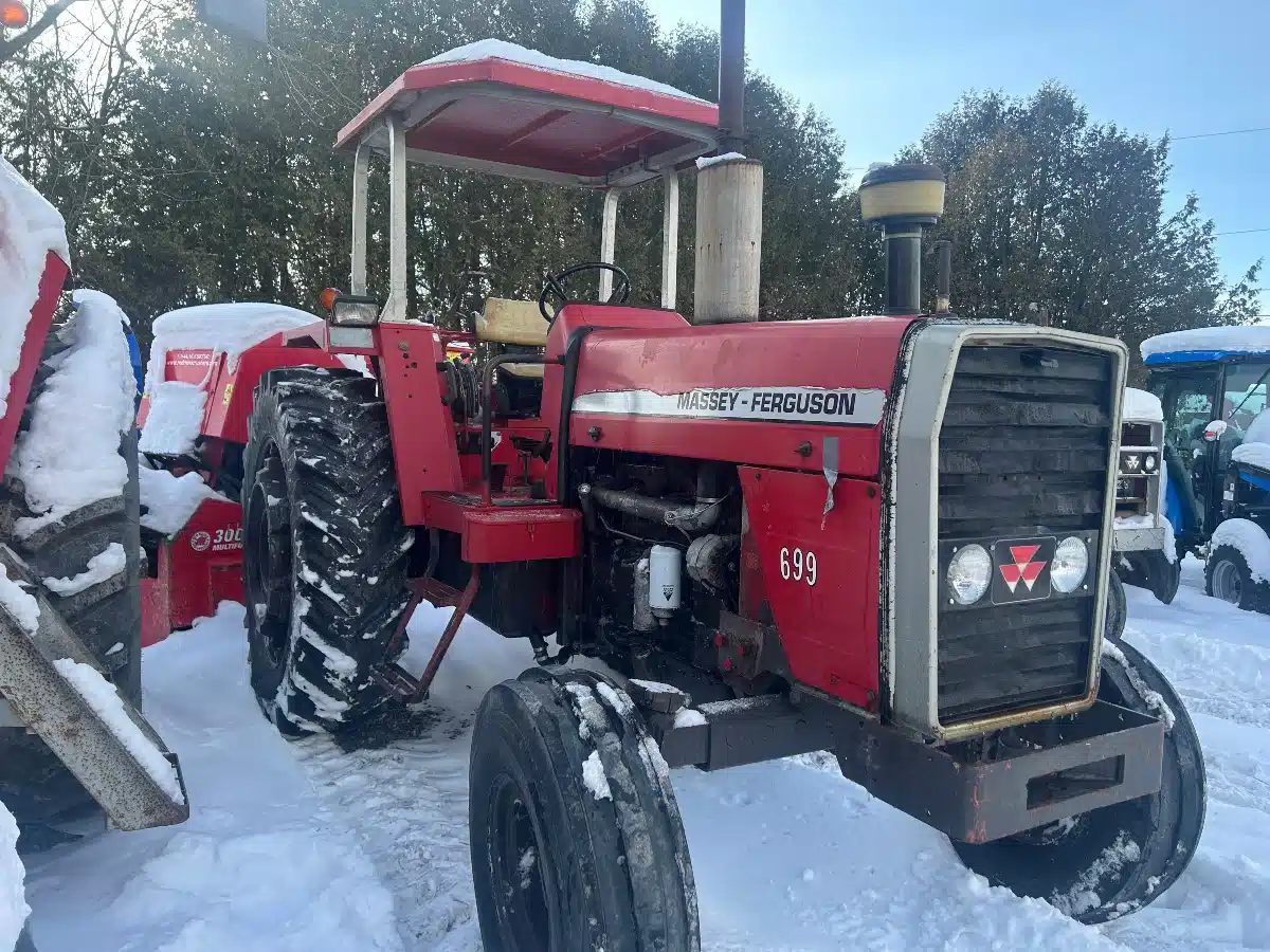 Gallery image 2 for 1984 Massey Ferguson 699 Tractor