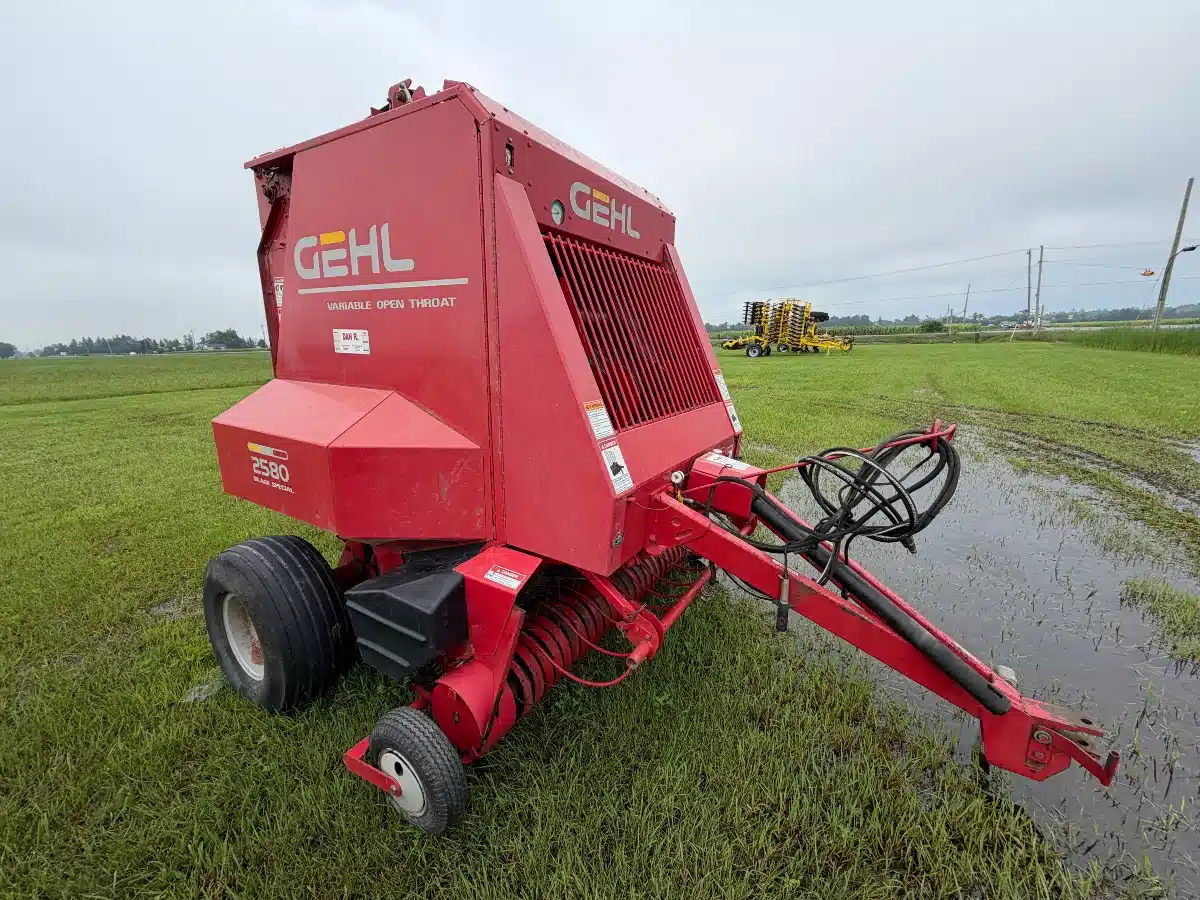 Photo de la Galerie 1 pour Gehl 2580 silage special Presse à Balle Ronde
